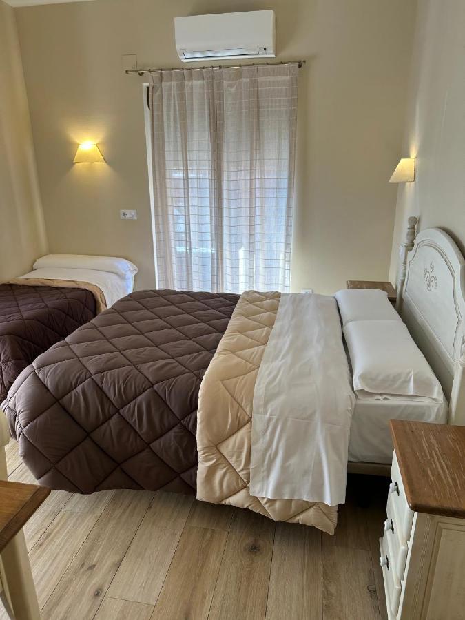 Toledo Plaza Hotel Luaran gambar